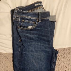 Size 12 American eagle bootcut jeans.